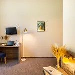 ロータス ホテル