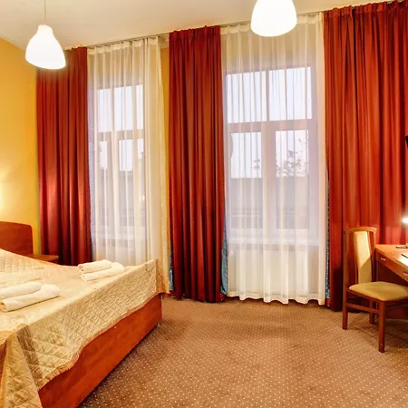Lothus 3*