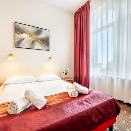 Lothus Hotel 3*
