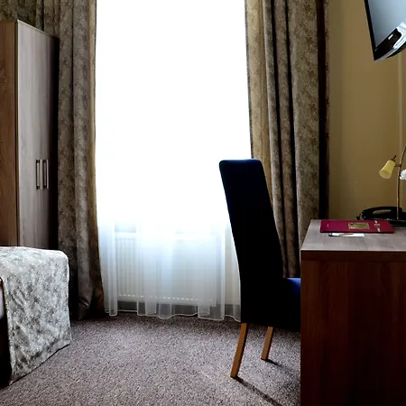 罗特哈斯酒店 酒店 3*