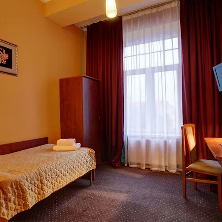 罗特哈斯酒店 3*