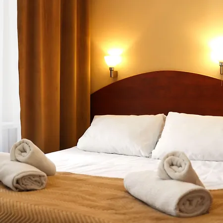 罗特哈斯酒店 酒店