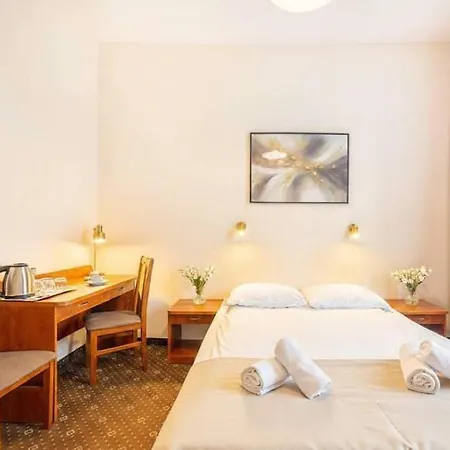 Lothus 3* Вроцлав